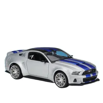 Maisto1: 24 Масштаб 2014 Mustang Street Racer Серебряный имитационный сплав, литье под давлением, коллекция моделей американских спортивных автомобилей, игрушка в подарок